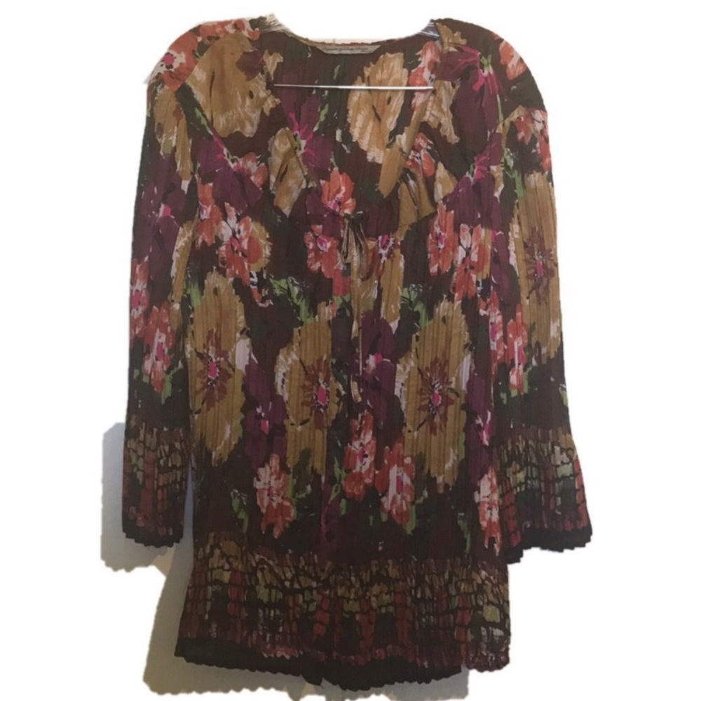 Signature of Larry Levine blouse